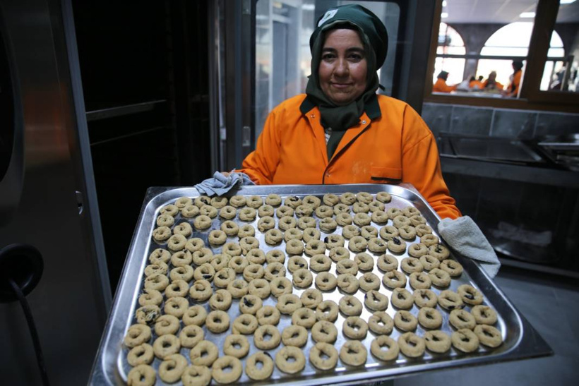 Bölgenin Afiyetle Yenen Lezzeti! Zeytin, Zahter, Rezene ve Zeytinyağıyla Yapıldığında Tadına Doyum Olmuyor - Fotoğraf: 8